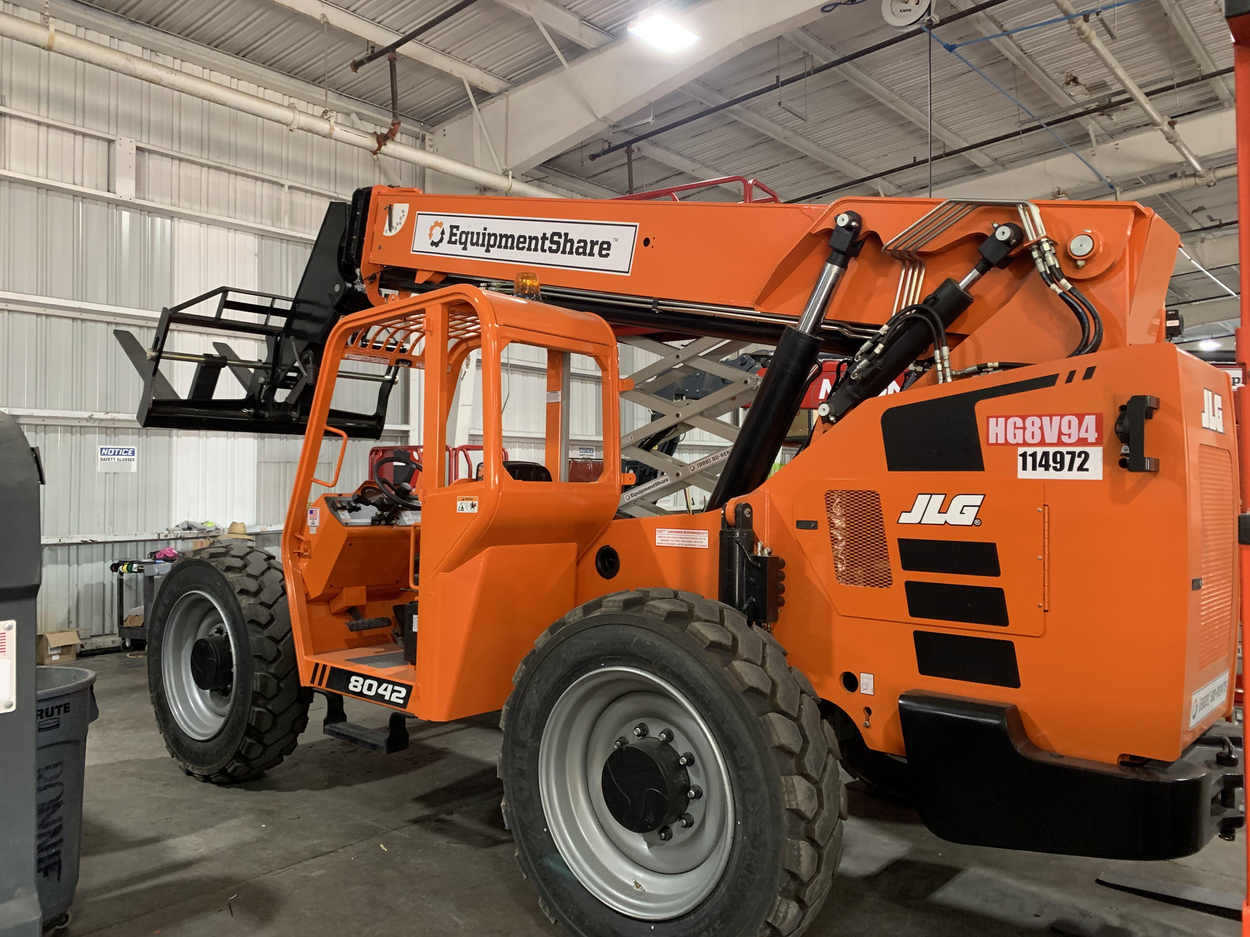2020 SKYTRAK 8042