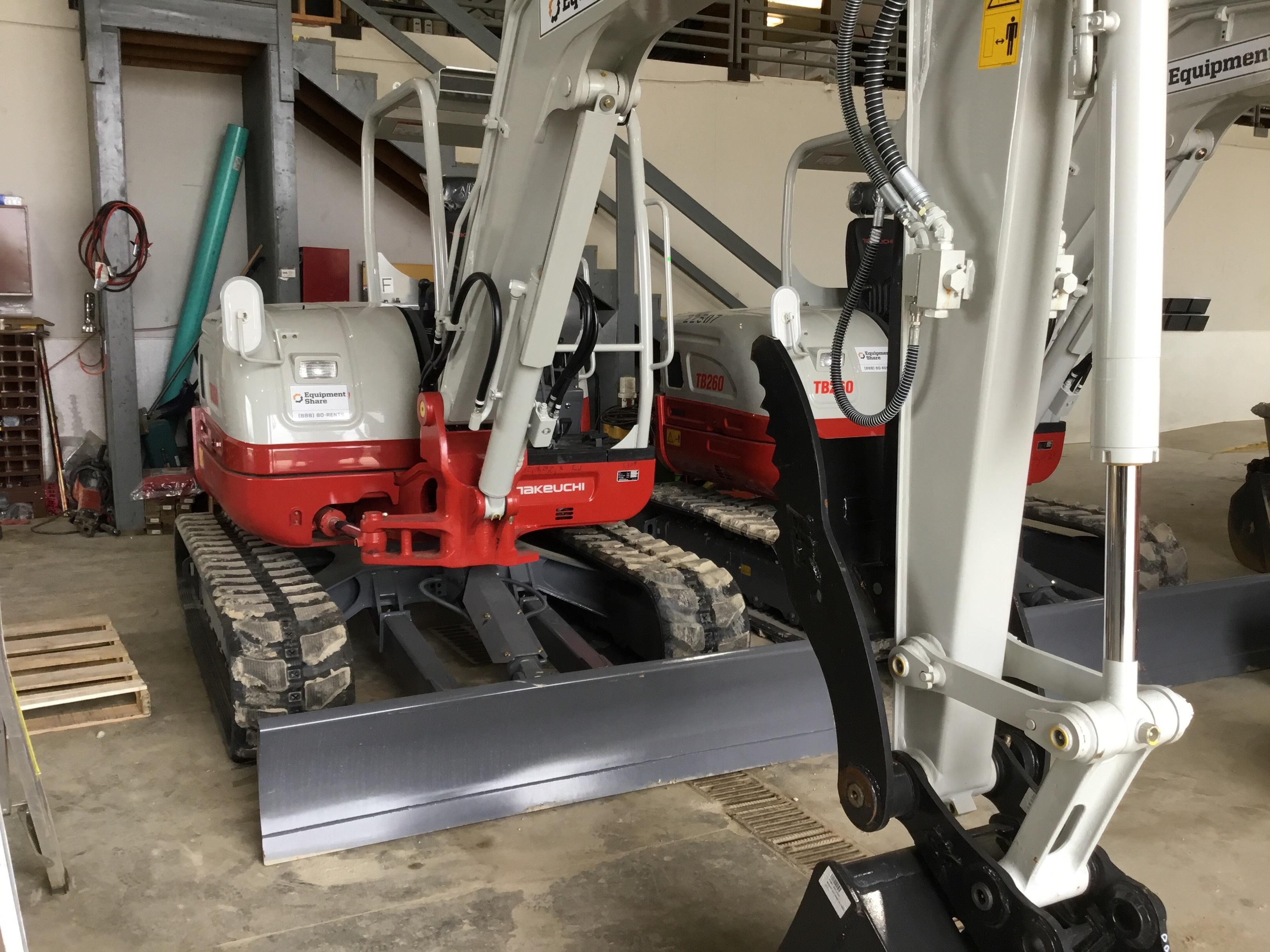 2019 TAKEUCHI TB260