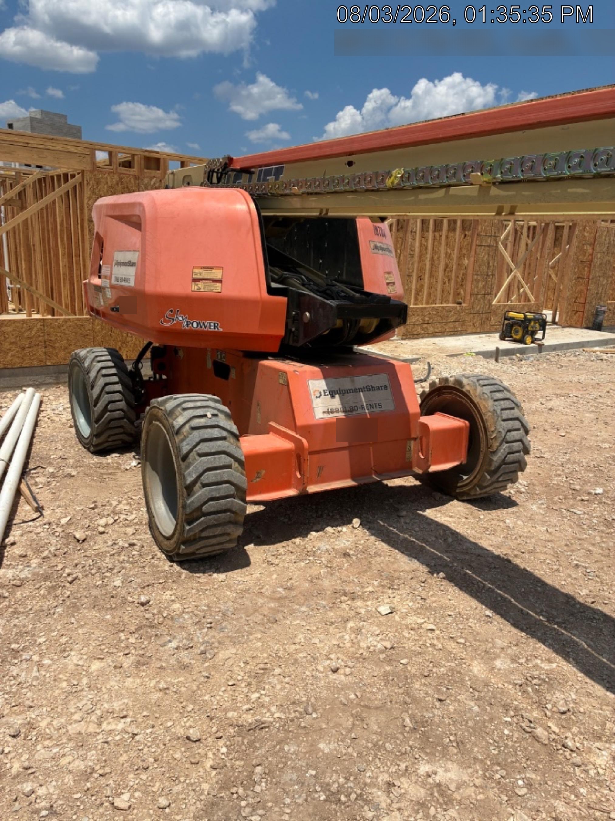 2019 JLG 660SJ