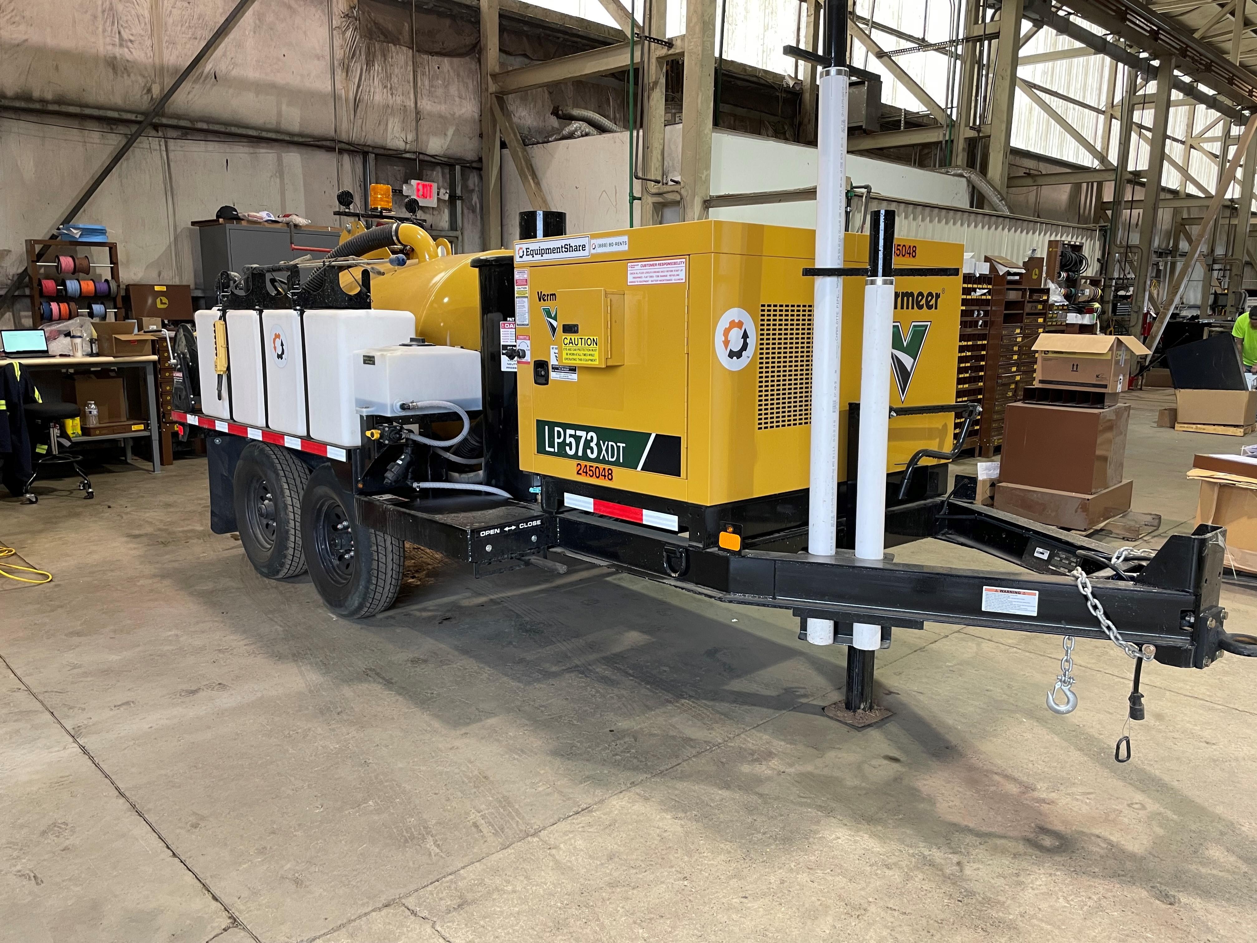 2022 VAC-TRON LP573XDT