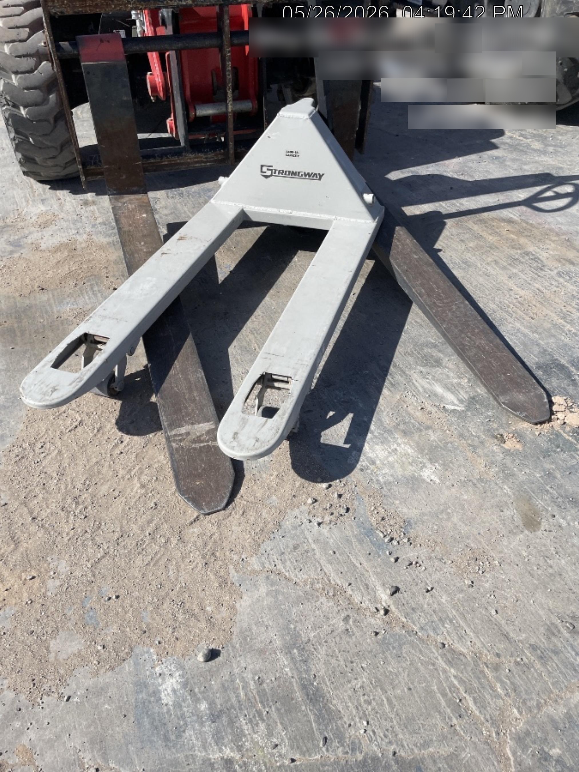 2022 STRONGWAY 4400 lb Pallet Jack