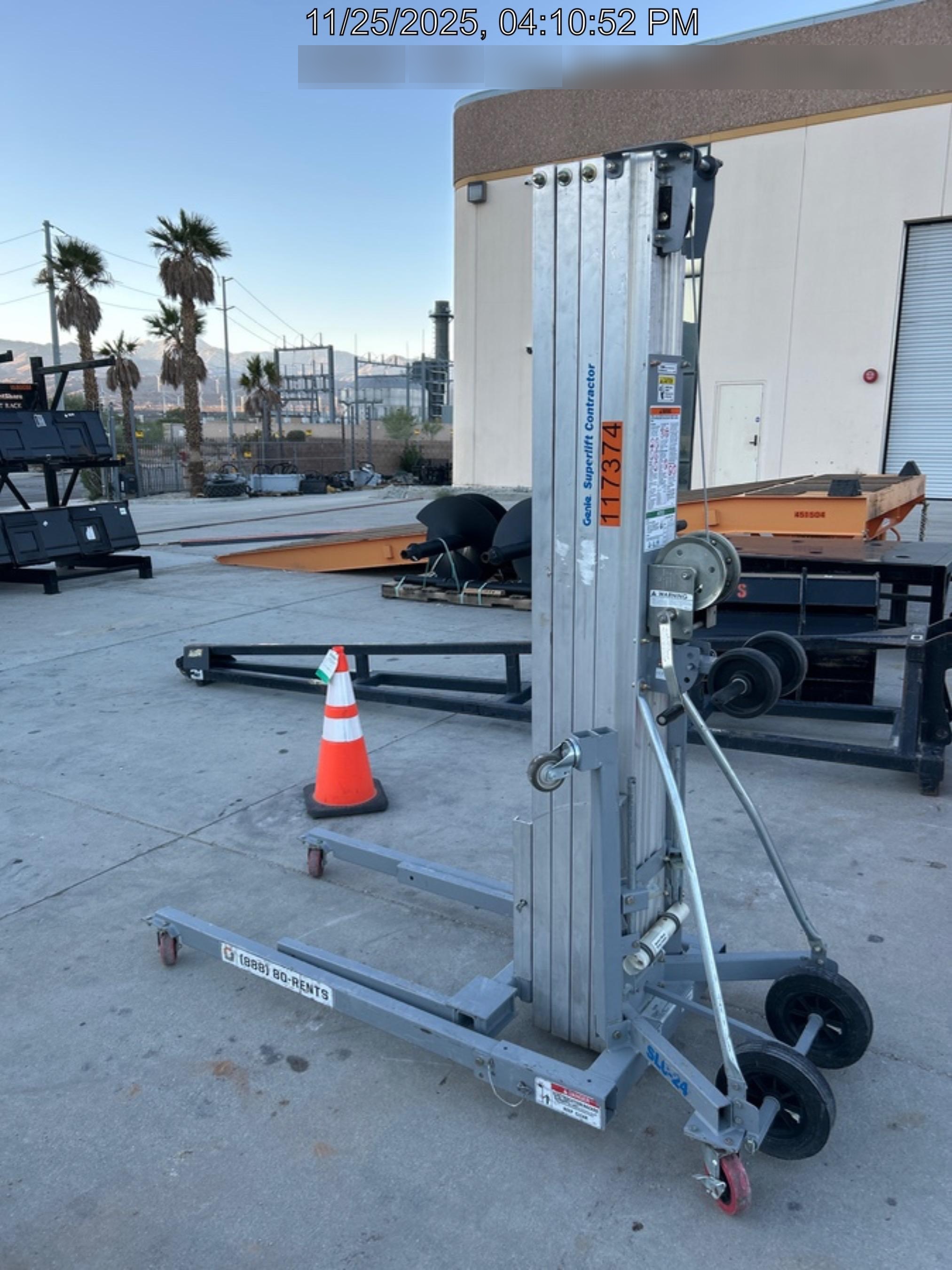 2020 GENIE SLC-24