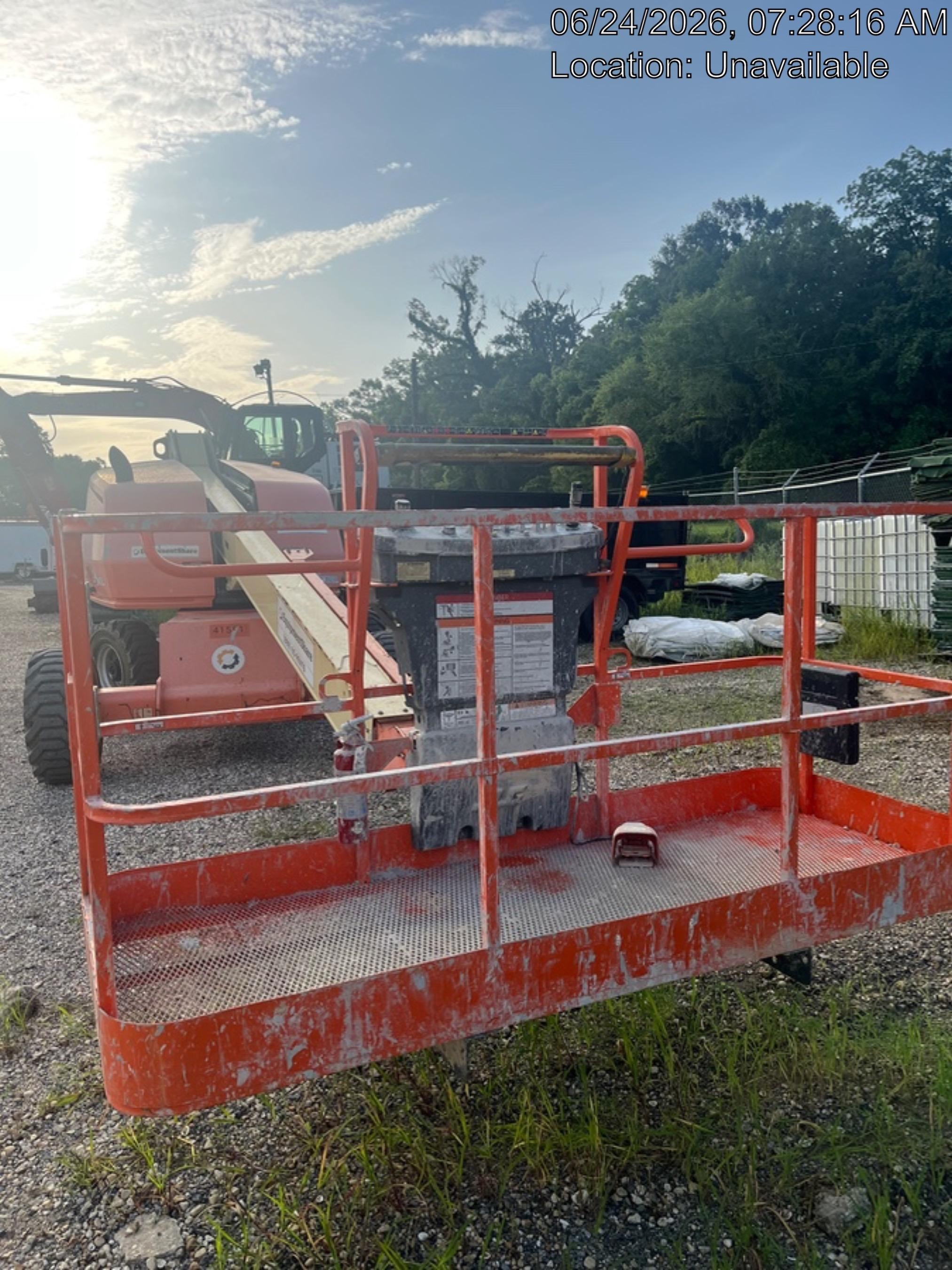 2019 JLG 400S
