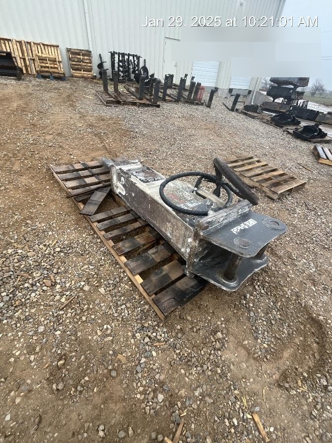2021 STRIKER TNB-7J