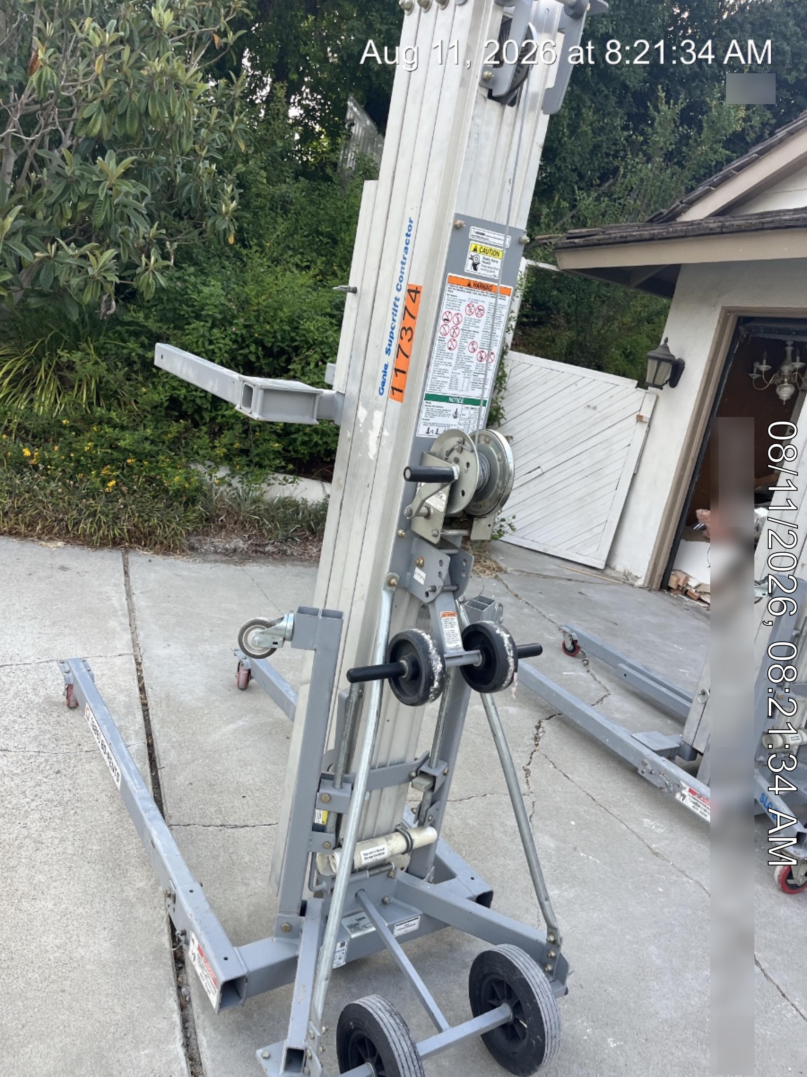 2020 GENIE SLC-24