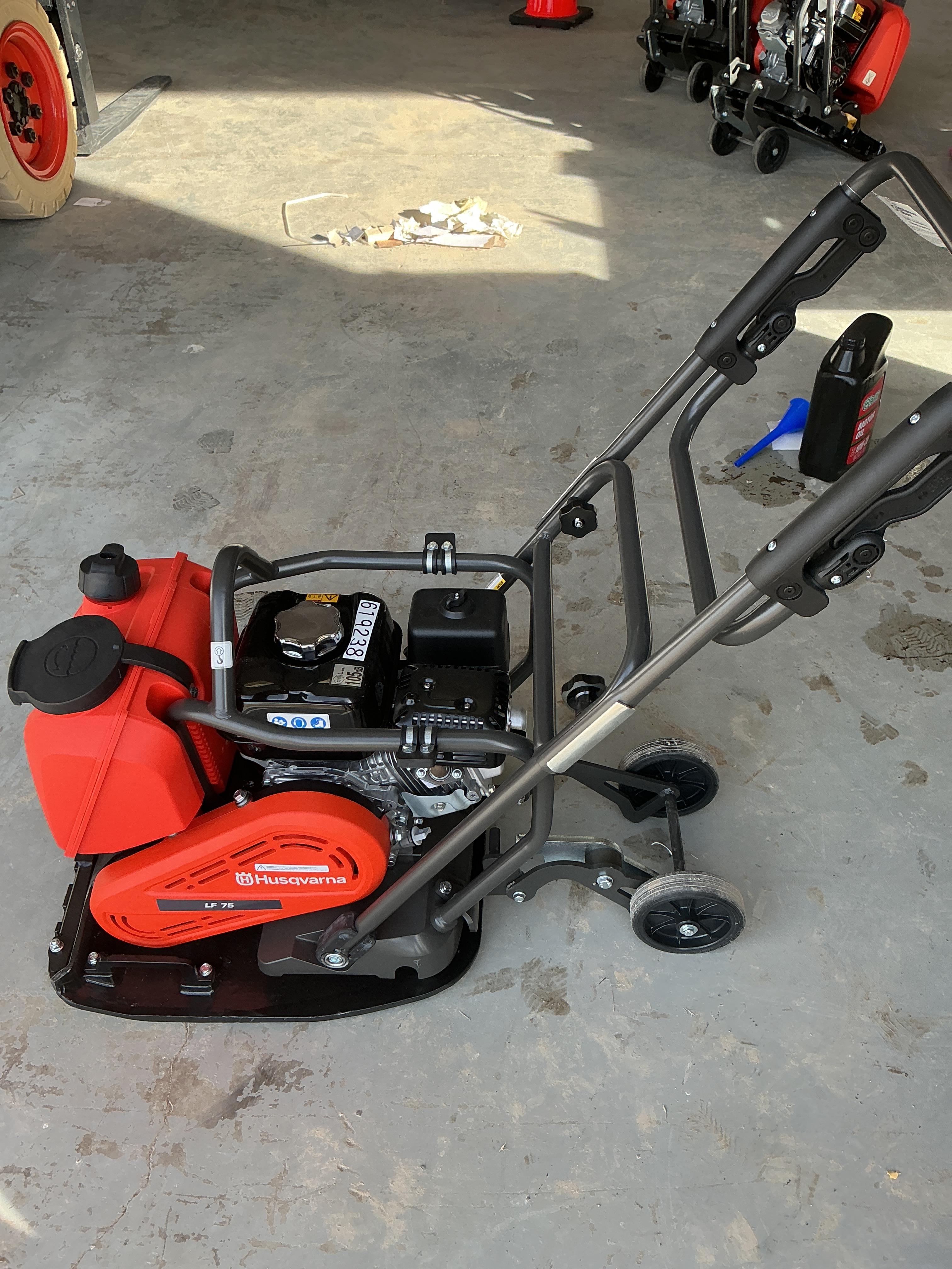 2025 HUSQVARNA LF75