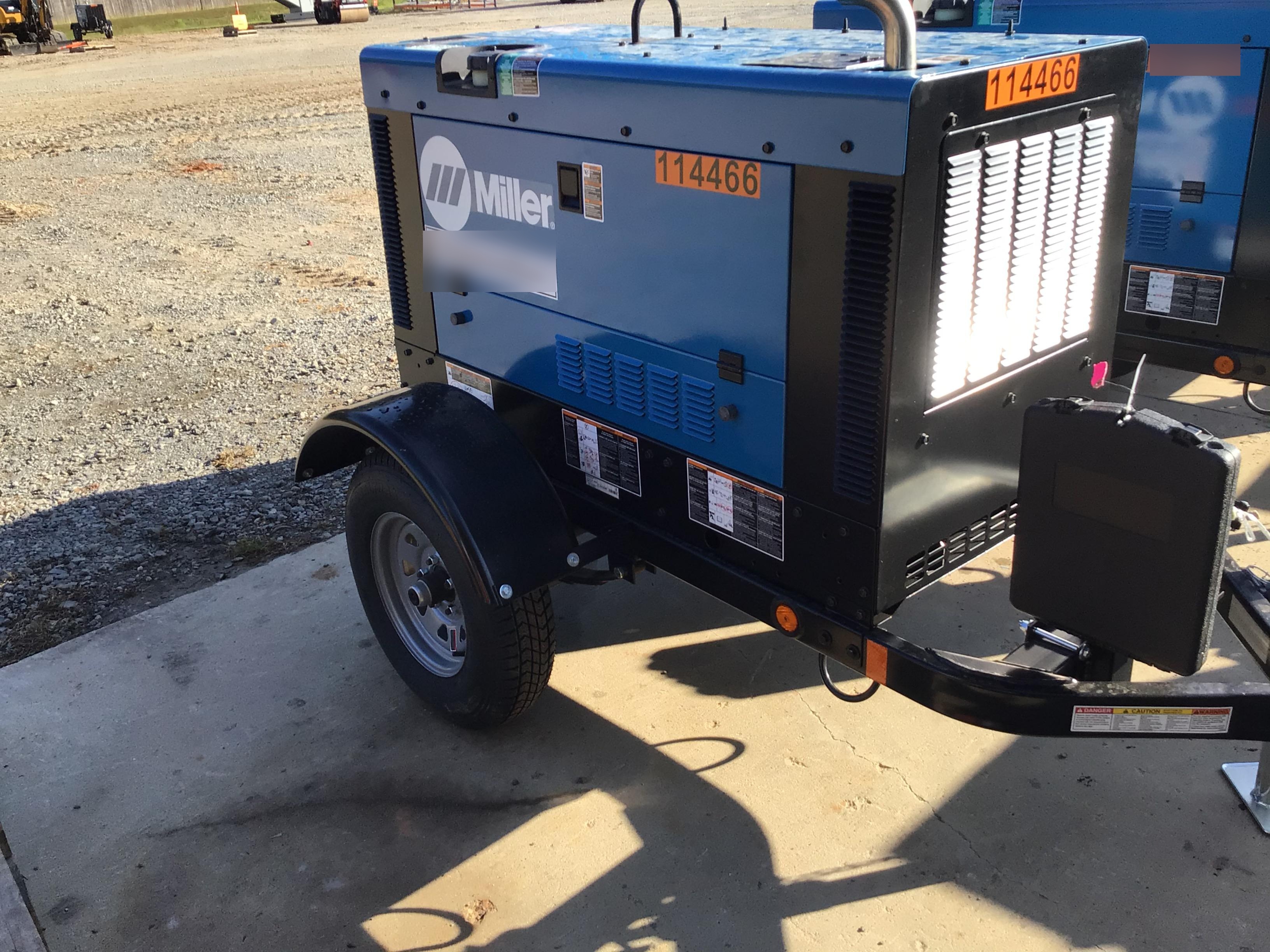 2020 MILLER ELECTRIC BIG BLUE 400