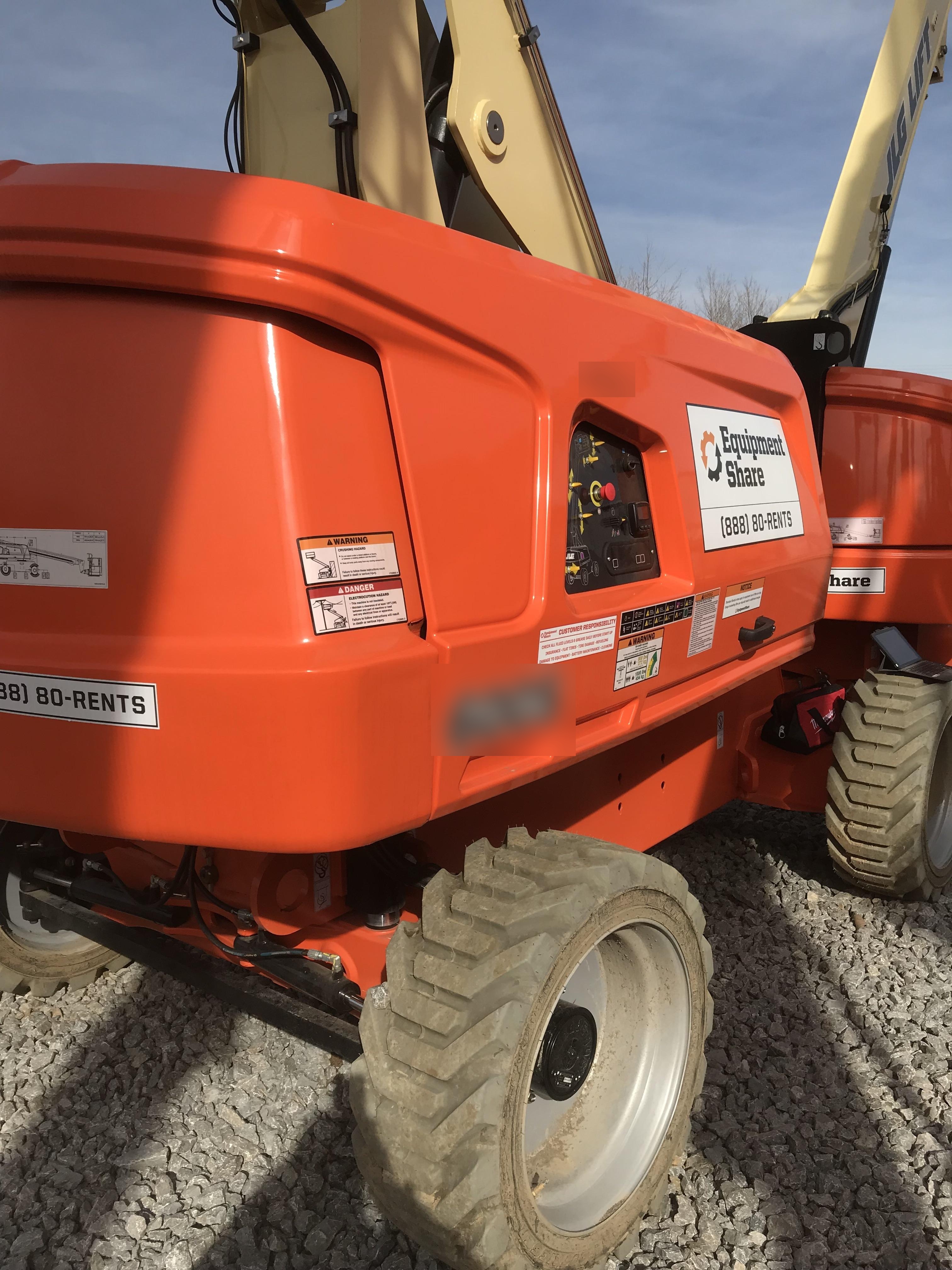 2019 JLG 600S 4WD