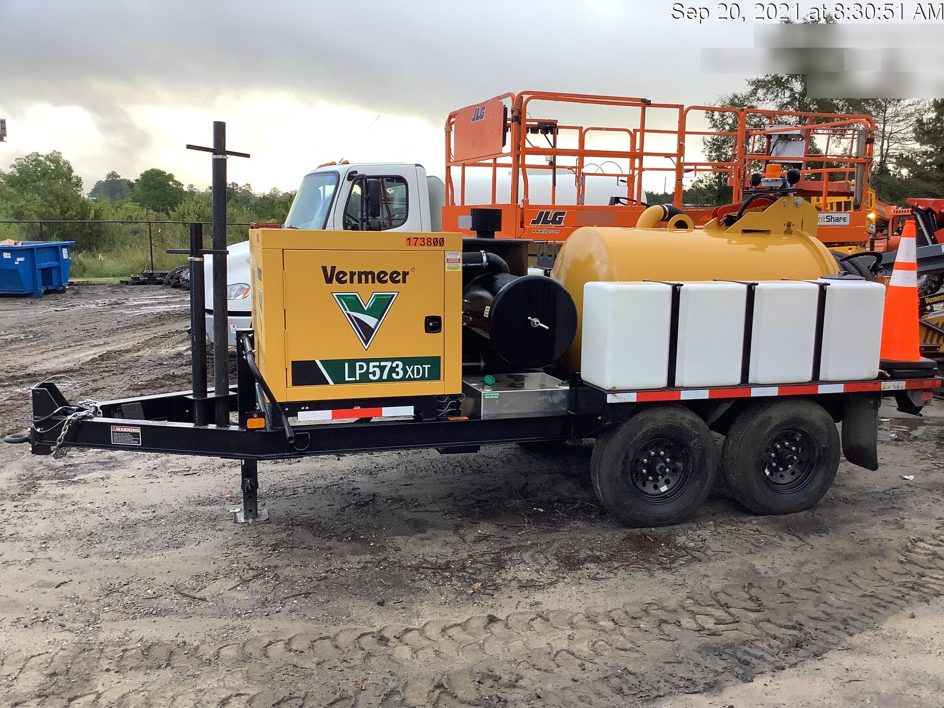 2021 VAC-TRON LP573XDT