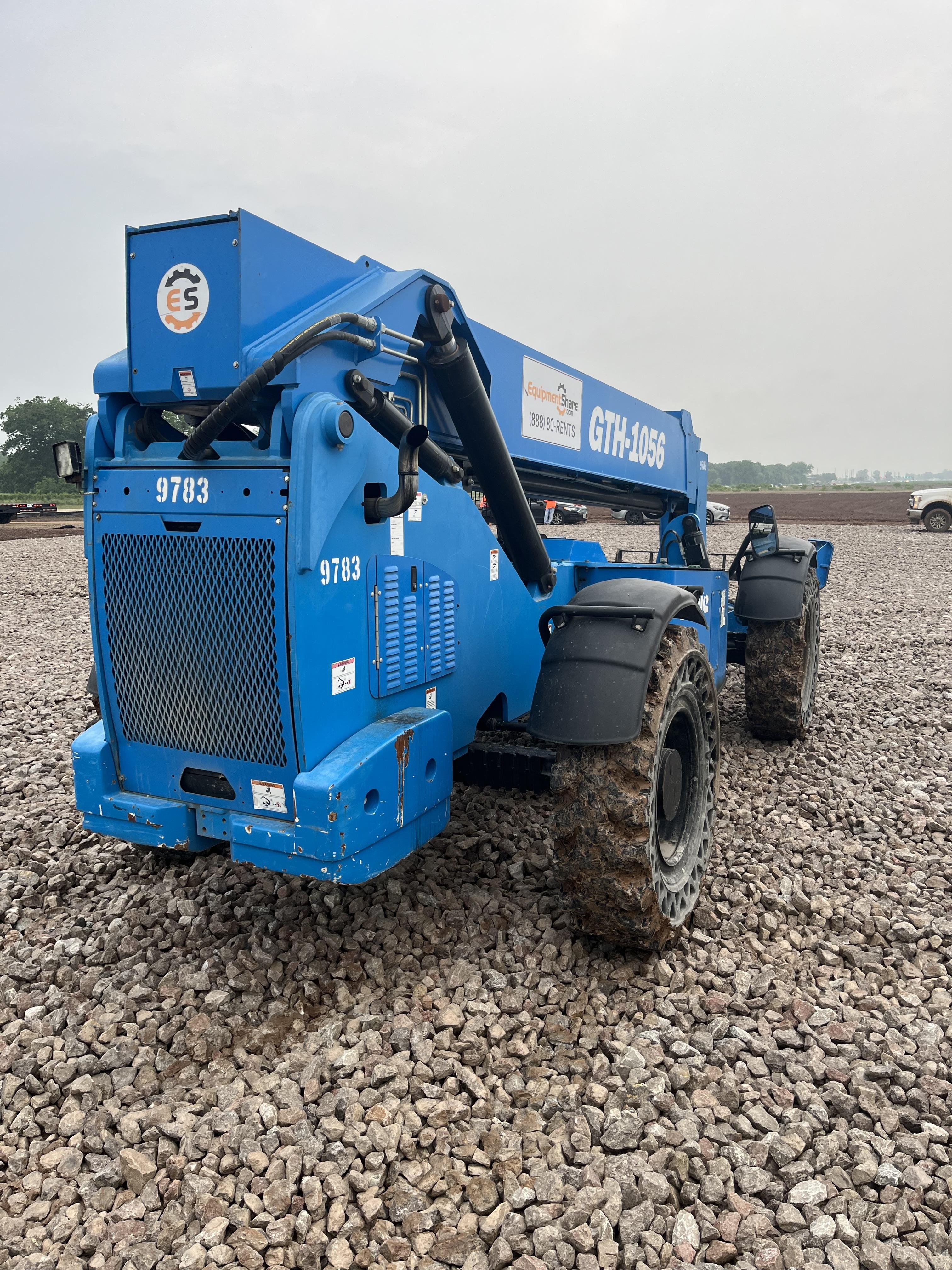 2018 GENIE GTH-1056