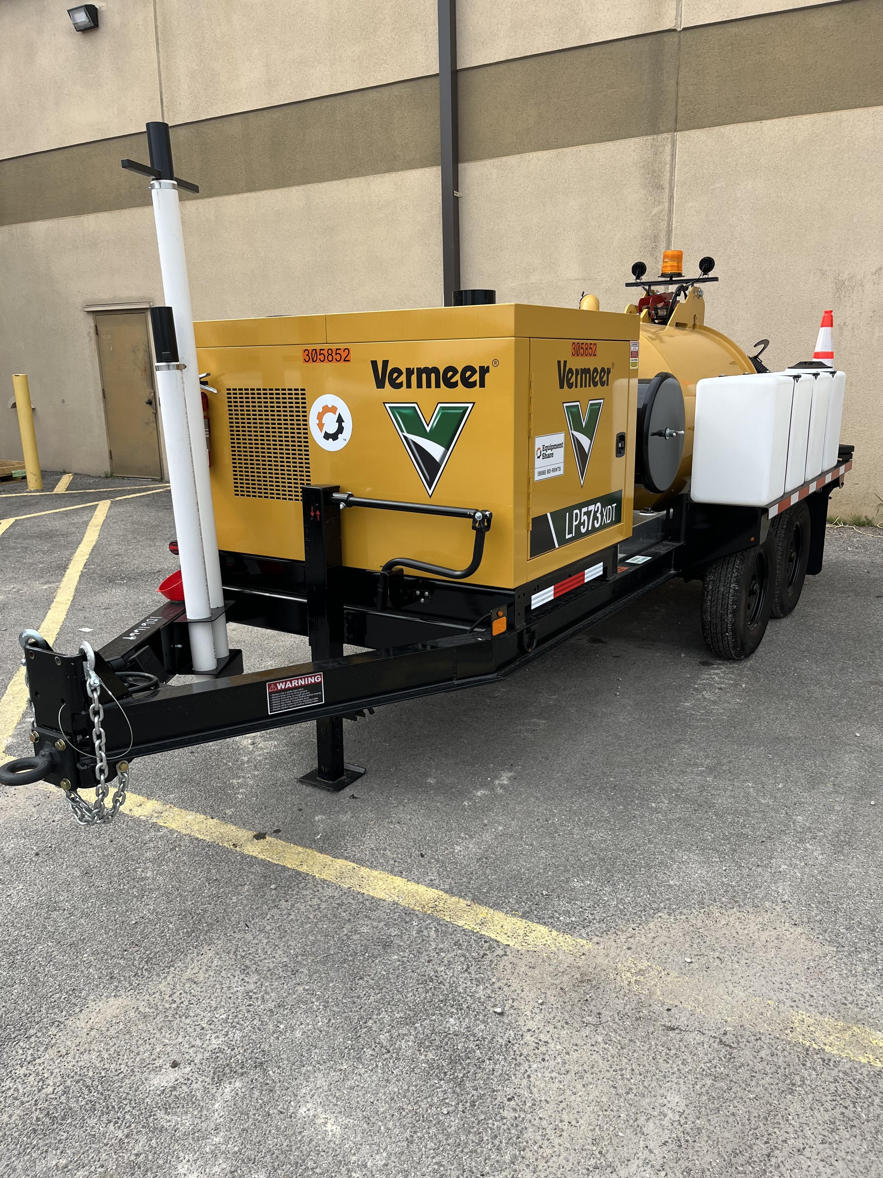 2023 VAC-TRON LP573XDT