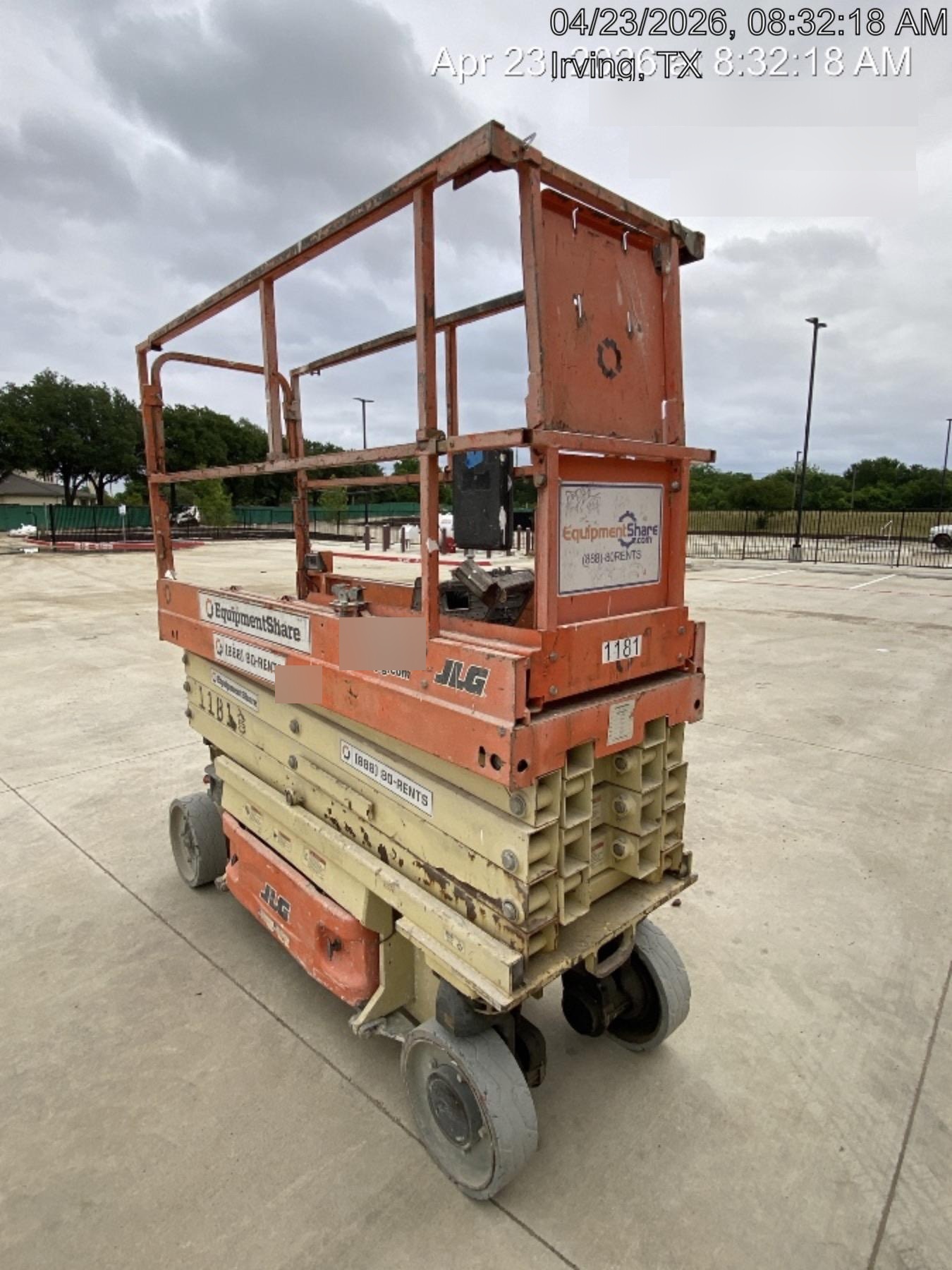 2016 JLG 2632ES