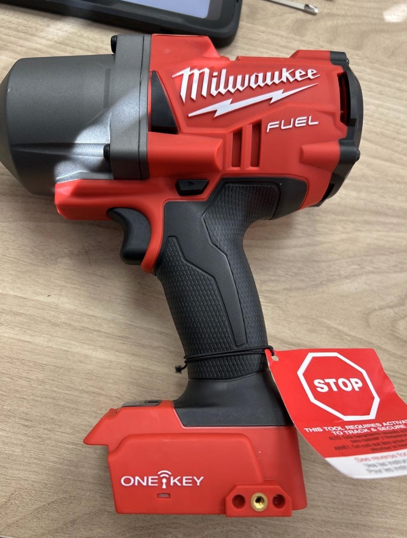 2024 MILWAUKEE 2864-22R
