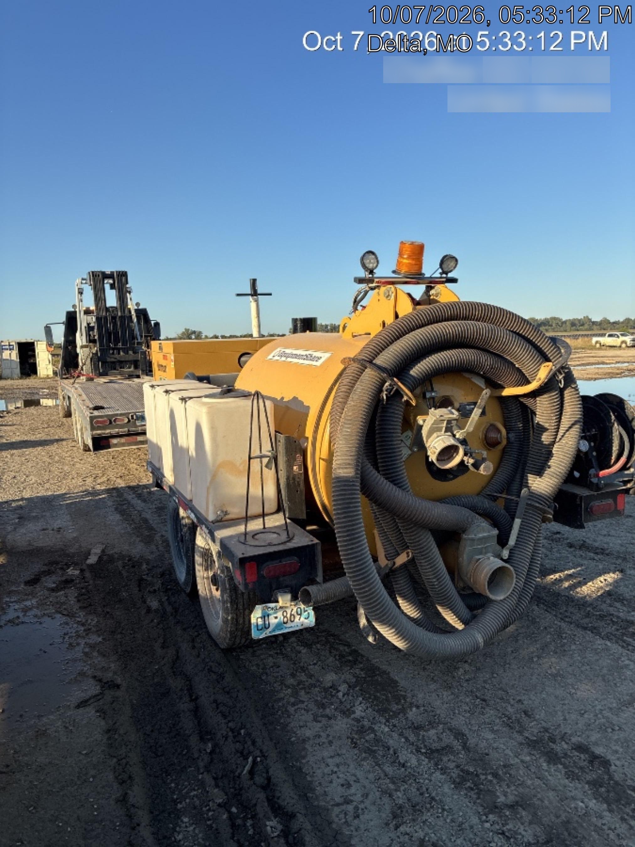 2023 VAC-TRON LP573XDT