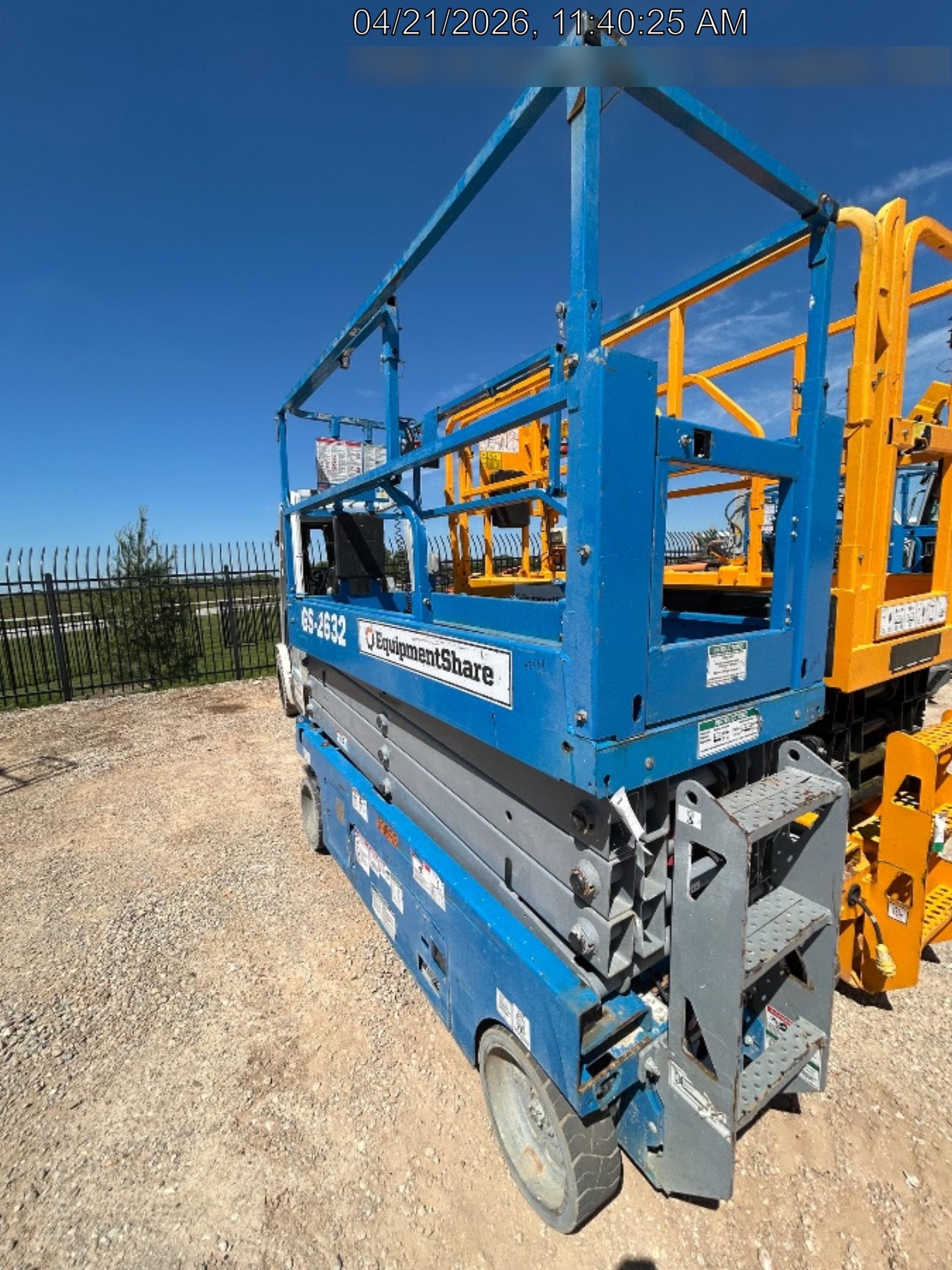 2018 GENIE GS-2632