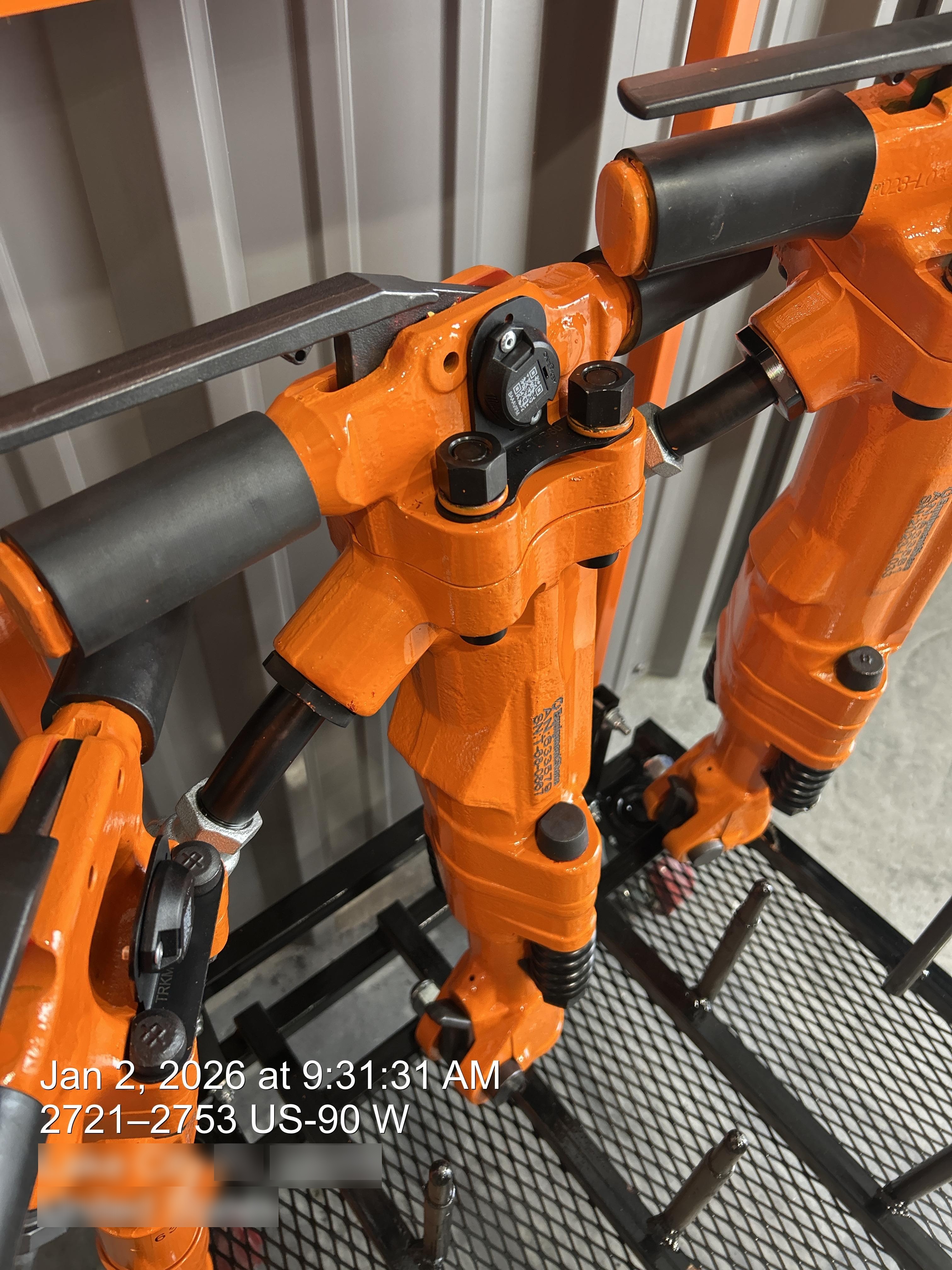 2025 MICHIGAN PNEUMATIC ES-TPB60-118-TRACKER