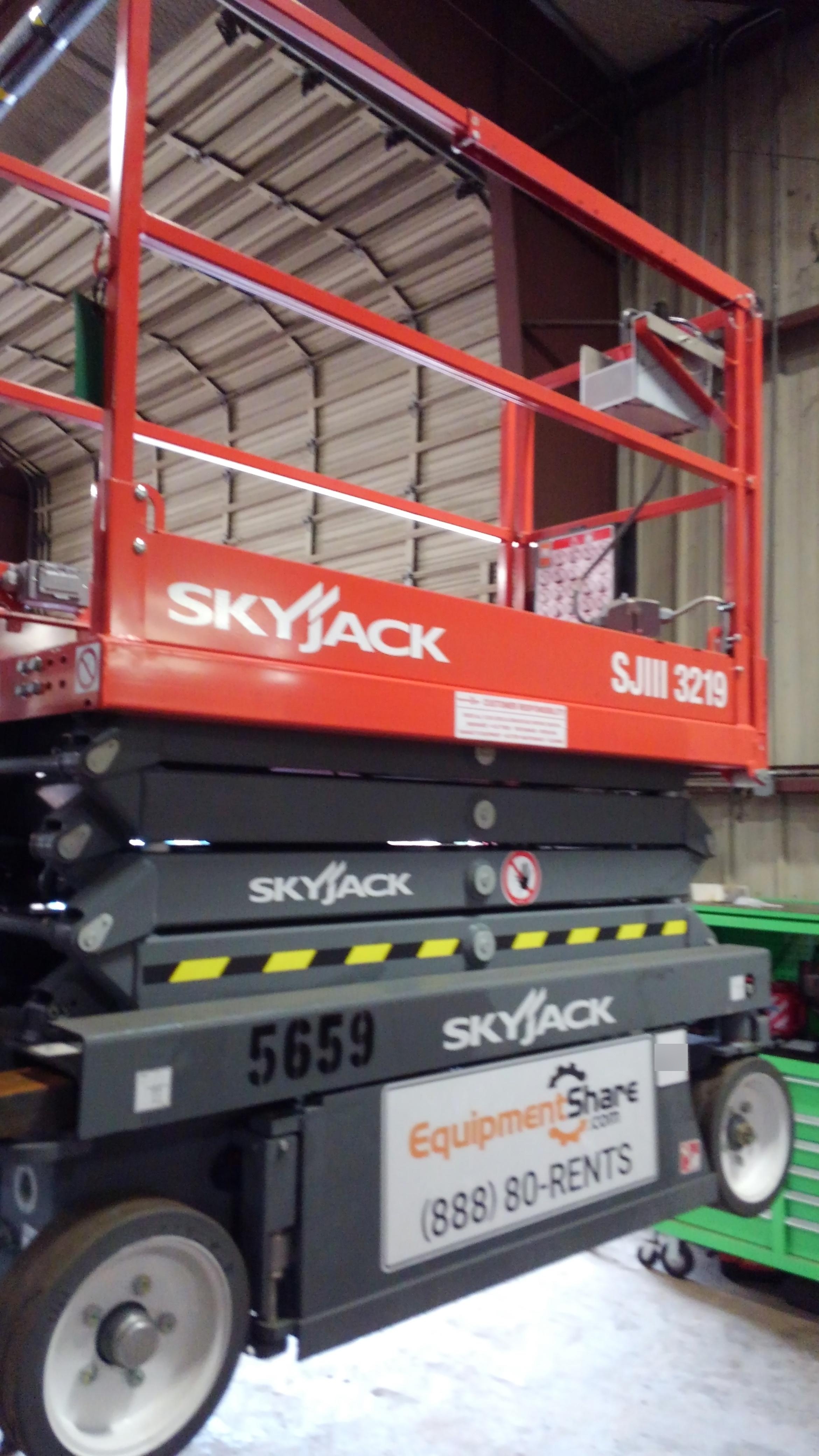 2017 SKYJACK SJIII-3219