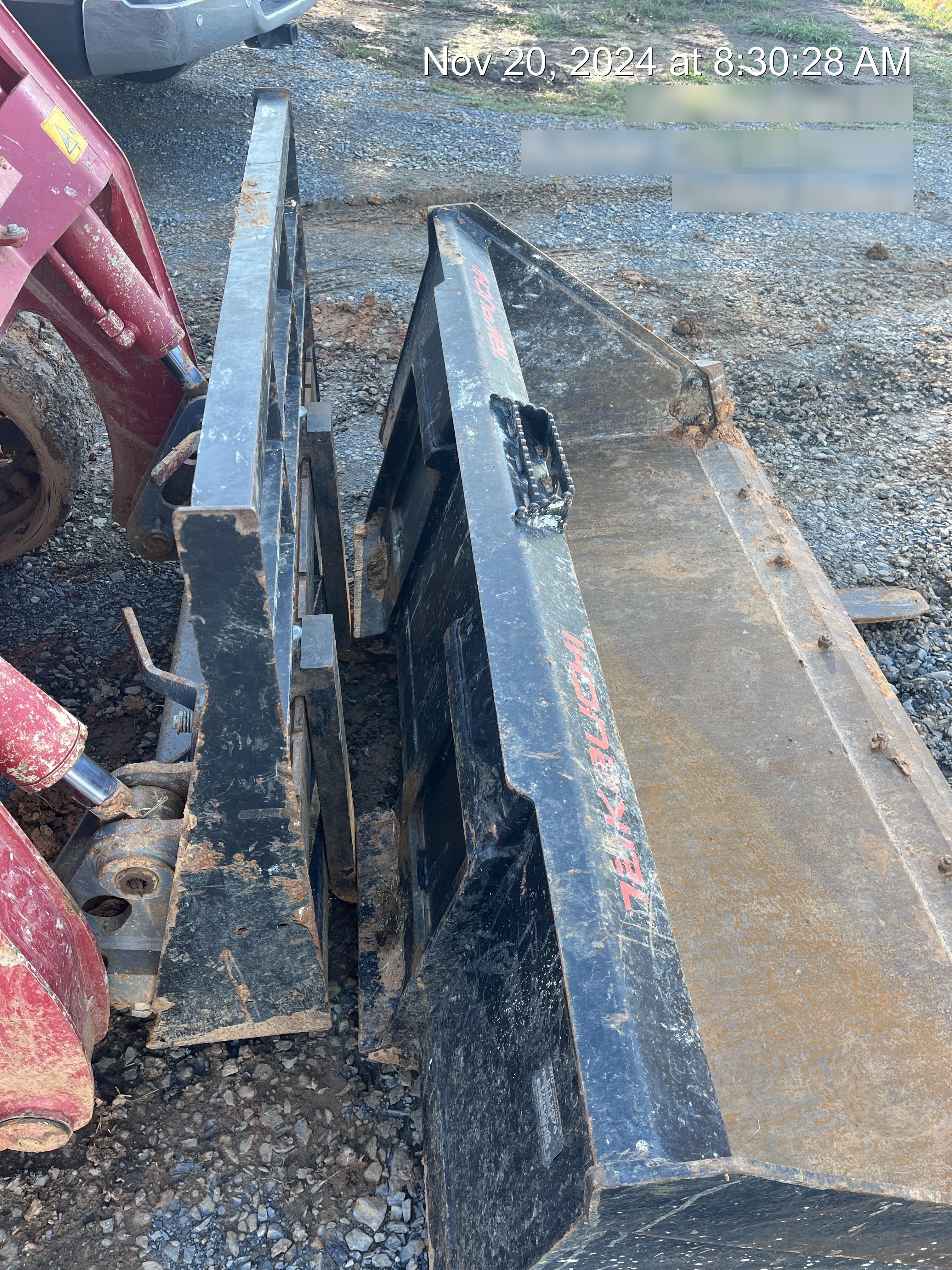 2022 ARROW MATERIAL HANDLING 72" Pallet Forks - Arrow