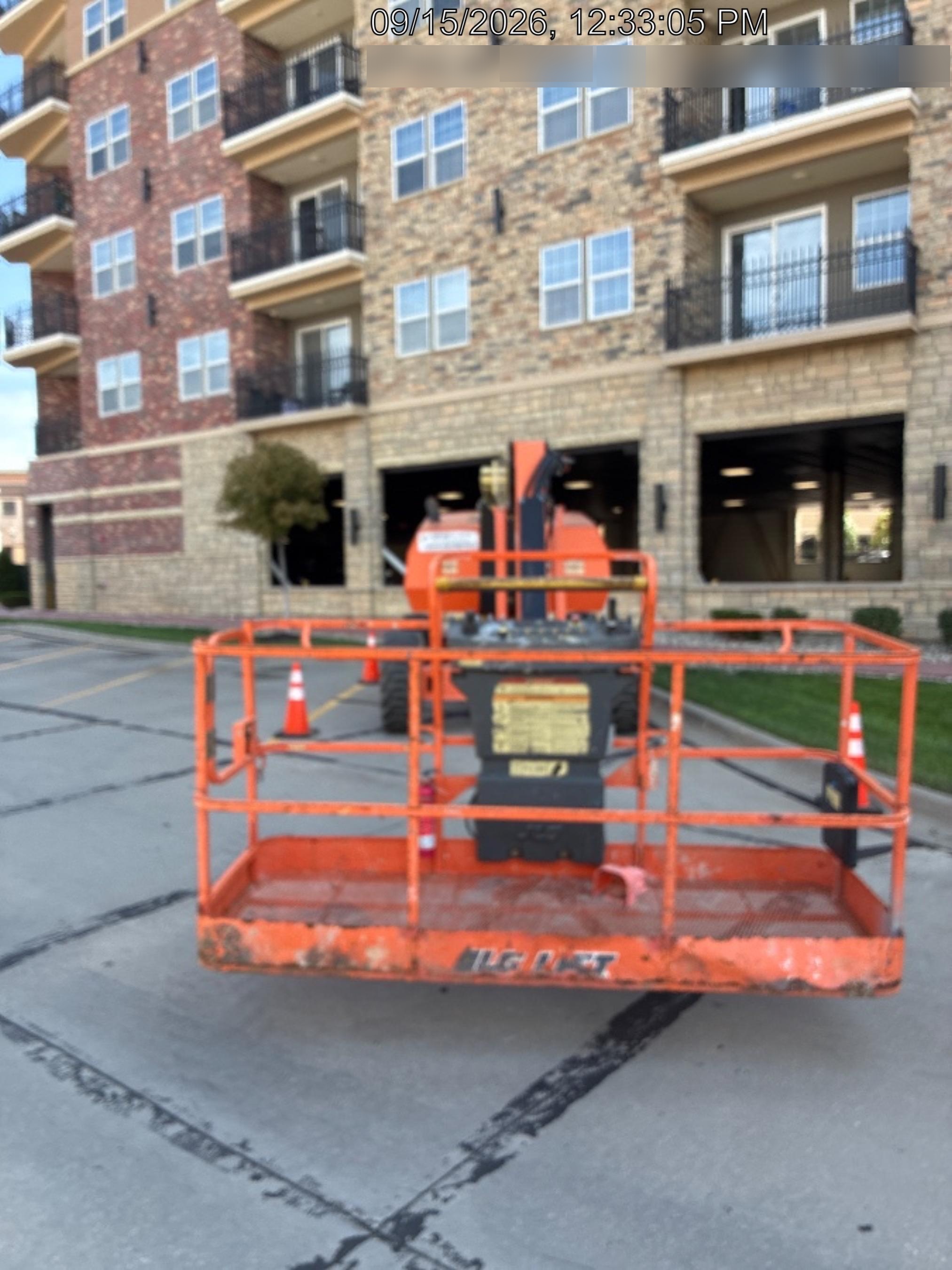 2019 JLG 800AJ