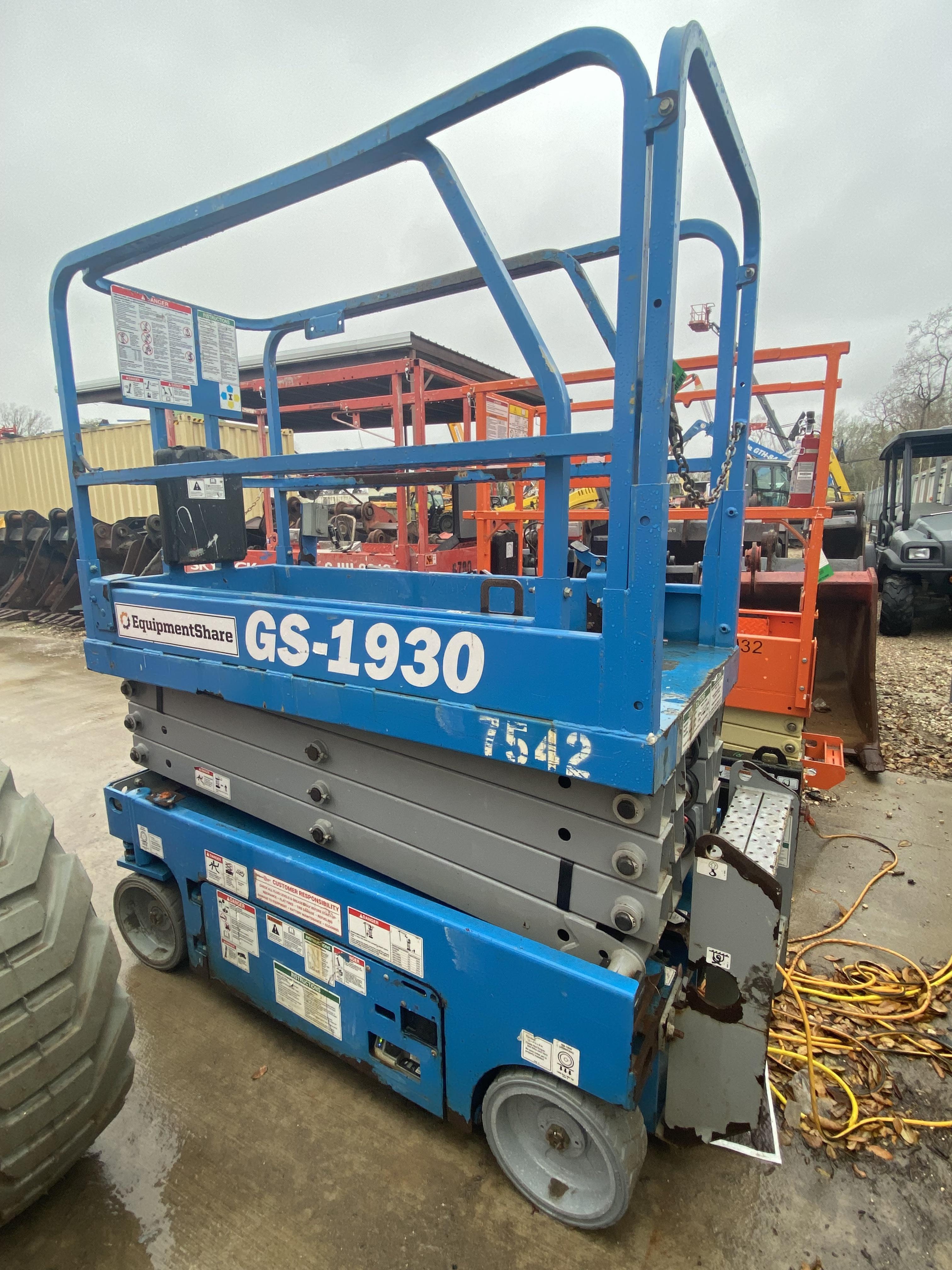 2017 GENIE GS-1930