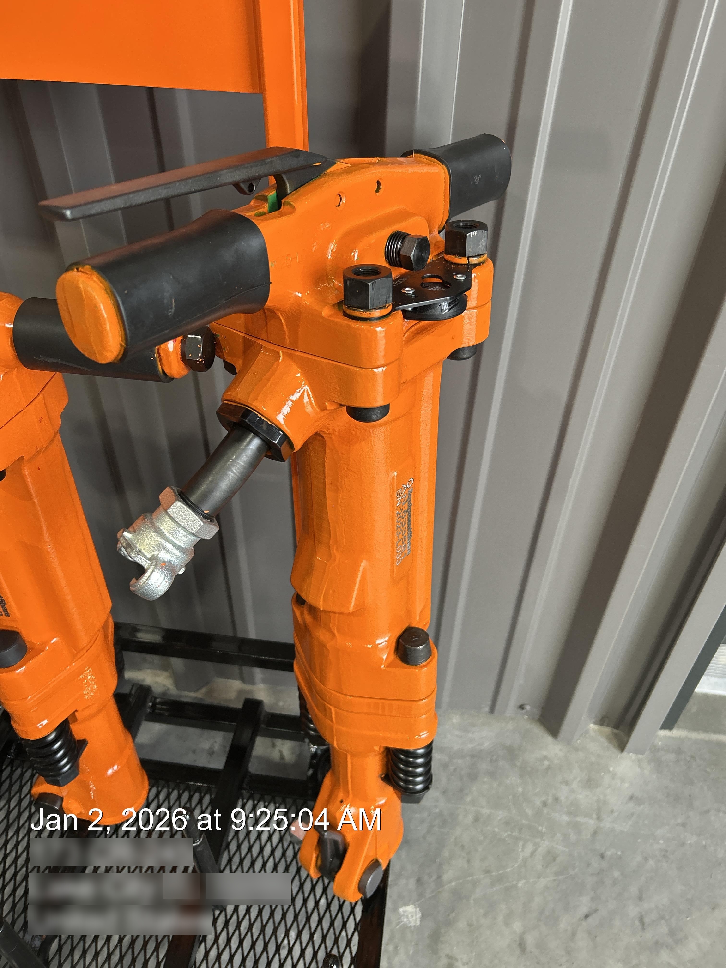2025 MICHIGAN PNEUMATIC ES-TPB90-118-TRACKER