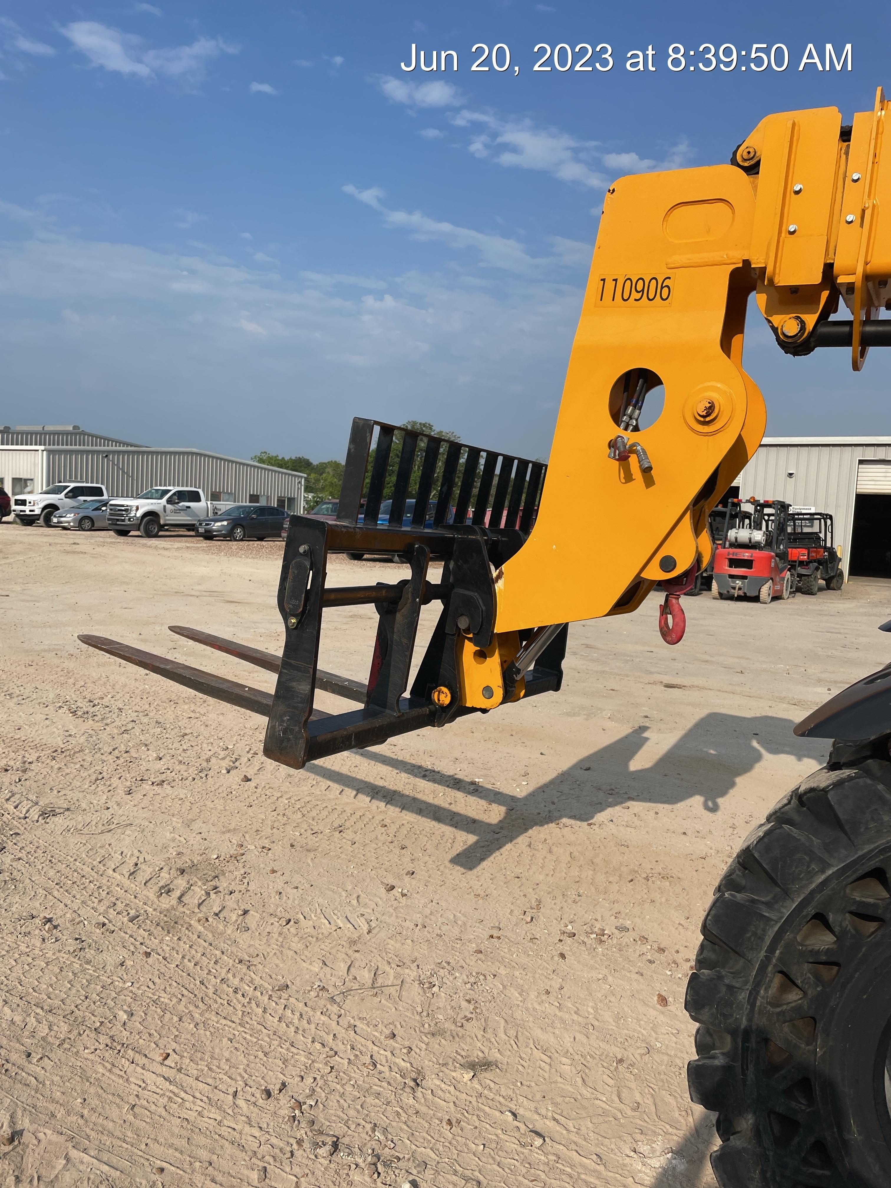 2020 JCB 509-42