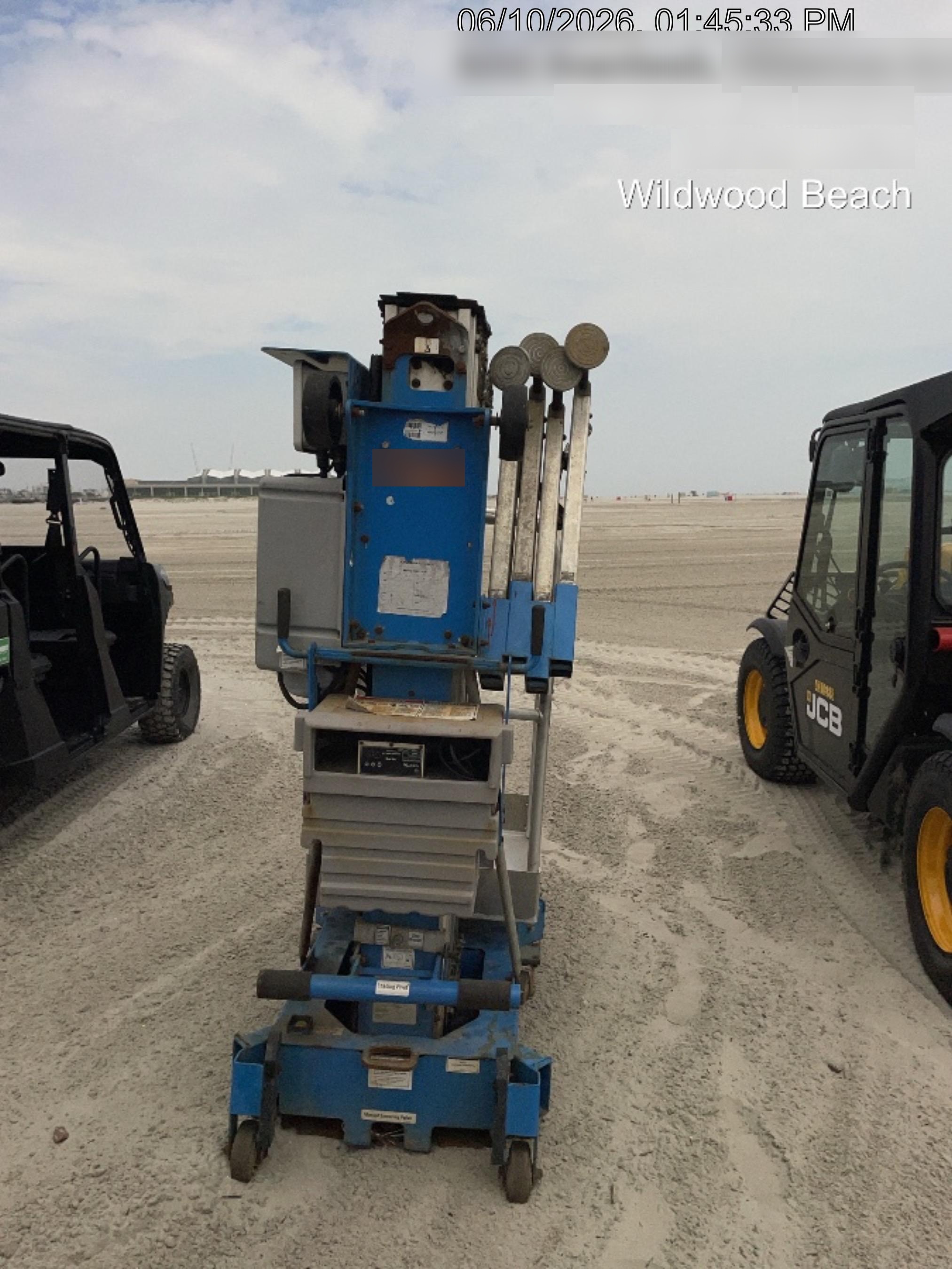 2019 GENIE AWP-30S